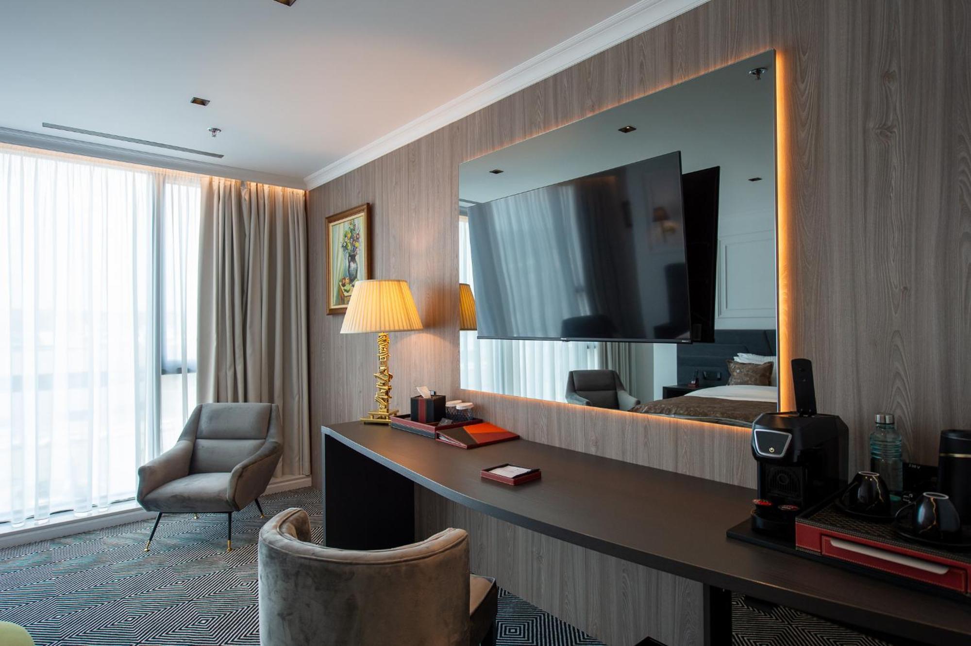 Sky Airport Hotel คลูจ-นาโปกา ภายนอก รูปภาพ